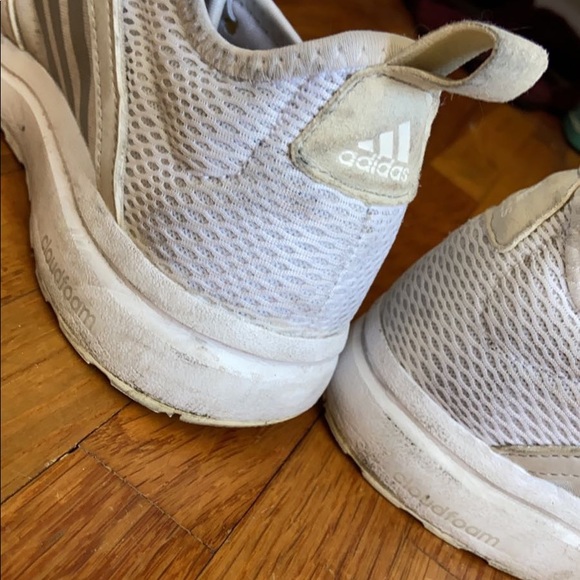 ✨ 2/$35 Gently used Adidas sneakers - Picture 2 of 2